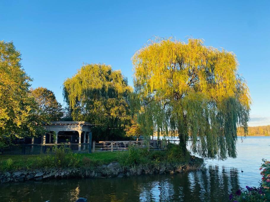 Athens The Colonial On The Hudsonヴィラ エクステリア 写真